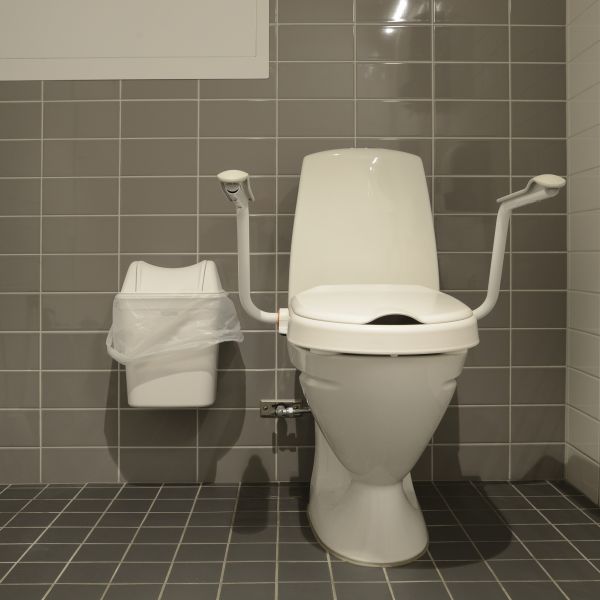 Commercial Toilet Repair in Marysville
